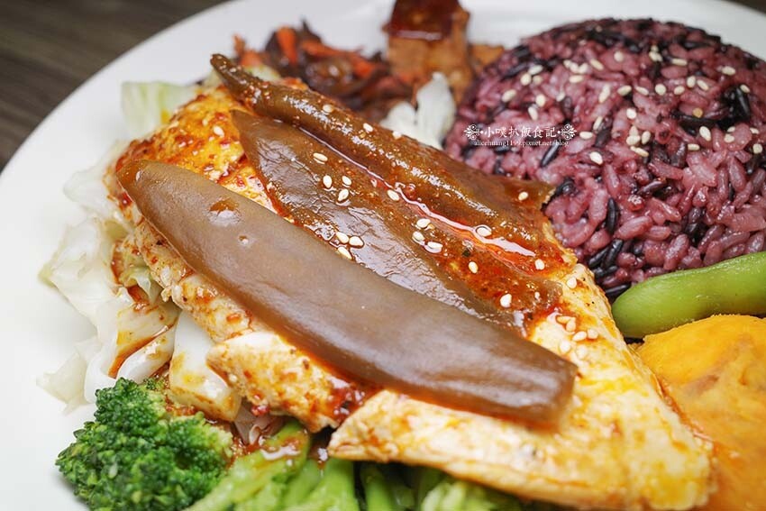 【永和美食】『72度C舒肥健康餐 永和保平店』近樂華夜市/選擇多元、料多豐富/健康美味水煮餐/百元平價、高C