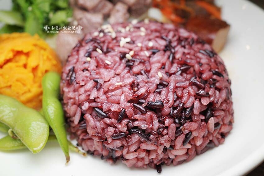 【永和美食】『72度C舒肥健康餐 永和保平店』近樂華夜市/選擇多元、料多豐富/健康美味水煮餐/百元平價、高C