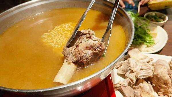 台北市士林區正老林羊肉爐 社中店|台北評價最高的羊肉爐吃到飽