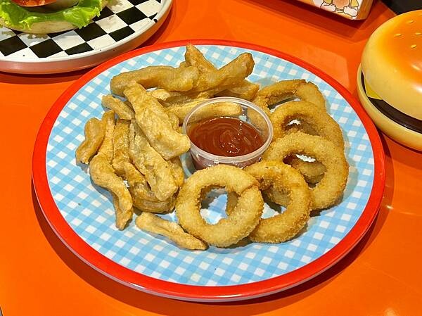 *(高雄薯條)CarpeDiem吃吧~經典雙層牛肉堡、巧克力