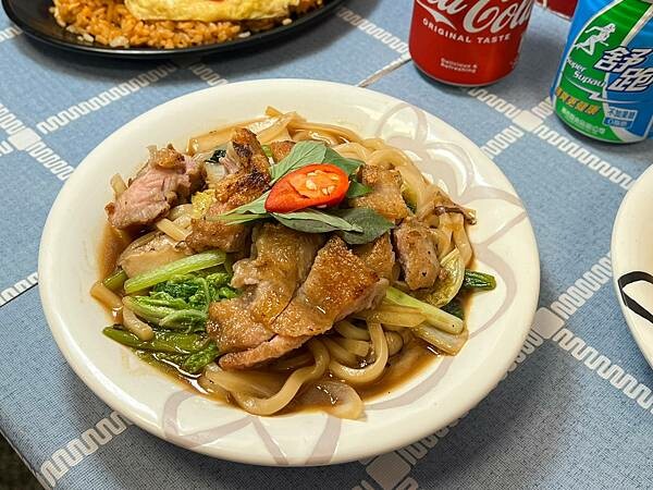 ＋（高雄炒飯）三元蛋包炒飯專賣店～現炒蛋包炒飯只要70元起！