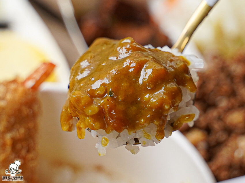 北高雄日式便當 紅蕃茄日式便當專賣店，澎派爽口多樣式餐盒、商務便當、左營便當推薦 - 跟著尼力吃喝玩樂＆親子生活