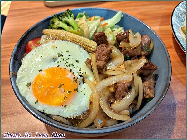 《桃園早午餐》傳統鐵板燒結合創新的早午餐『桃司廚-鐵板燒早午