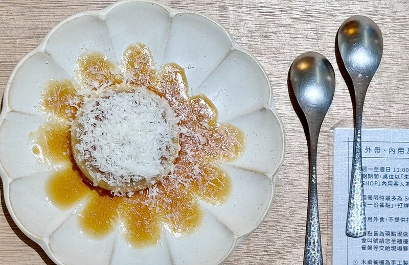 台北車站咖哩推薦！「朱雀SUZAKU CURRY SHOP」夢幻酪梨湯咖哩與雪花布丁必點。