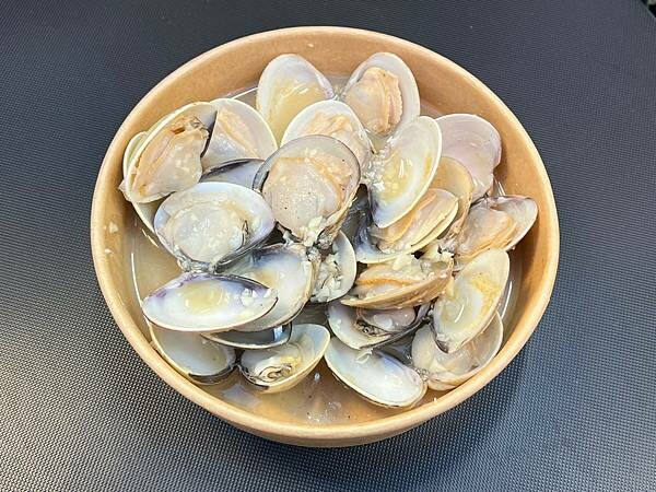 ＊（瑞豐美食）初番商行瑞豐夜市～現點現煮不加鹽超鮮甜！鮮爆蛤