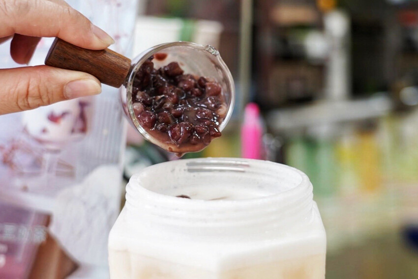 超萌三麗鷗登場!9款免費杯快收集,浮雕恰好瓶只要38元~還有6款超限量聯名商品