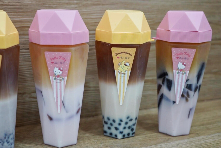 超萌三麗鷗登場!9款免費杯快收集,浮雕恰好瓶只要38元~還有6款超限量聯名商品