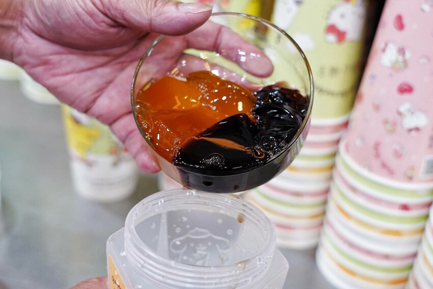 超萌三麗鷗登場!9款免費杯快收集,浮雕恰好瓶只要38元~還有6款超限量聯名商品