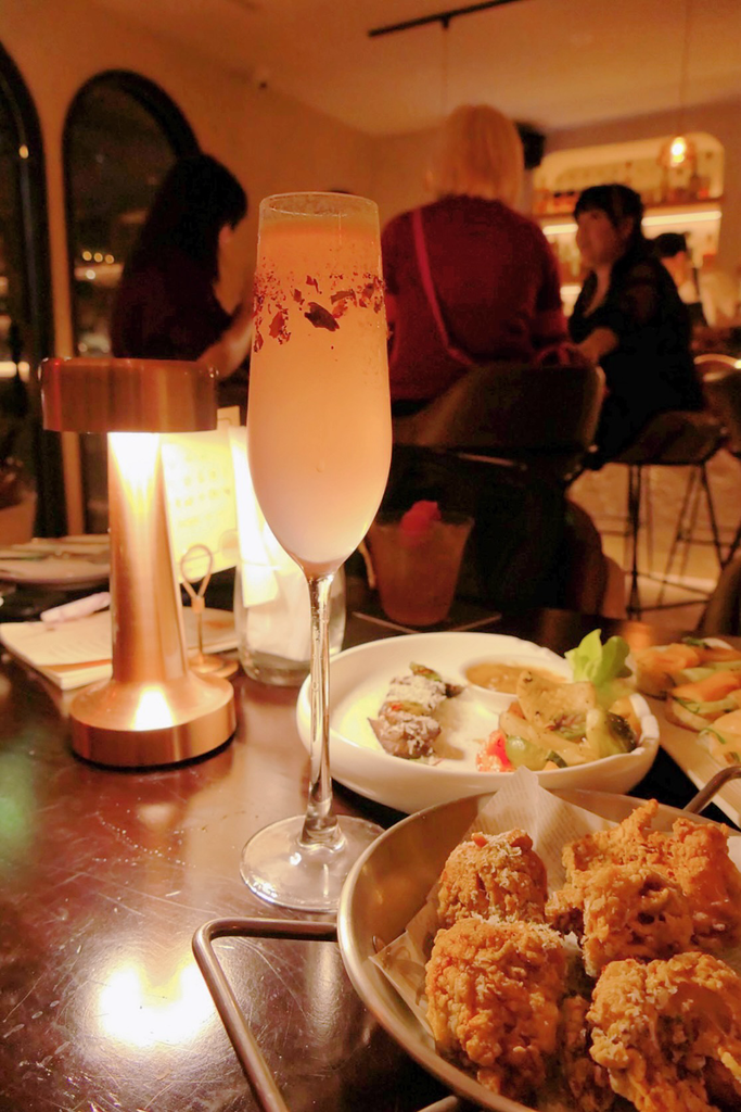 [台北-大安] 信義安和站彷彿置身於歐洲的Twilight餐