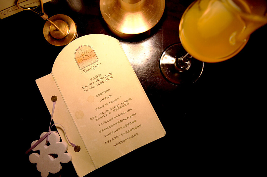 [台北-大安] 信義安和站彷彿置身於歐洲的Twilight餐