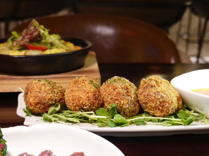 台北大安—TWILIGHT 餐酒館｜暮光壟罩下的香氣蔓延 信義區餐酒館｜信義安和站、通化夜市、臨江街夜市