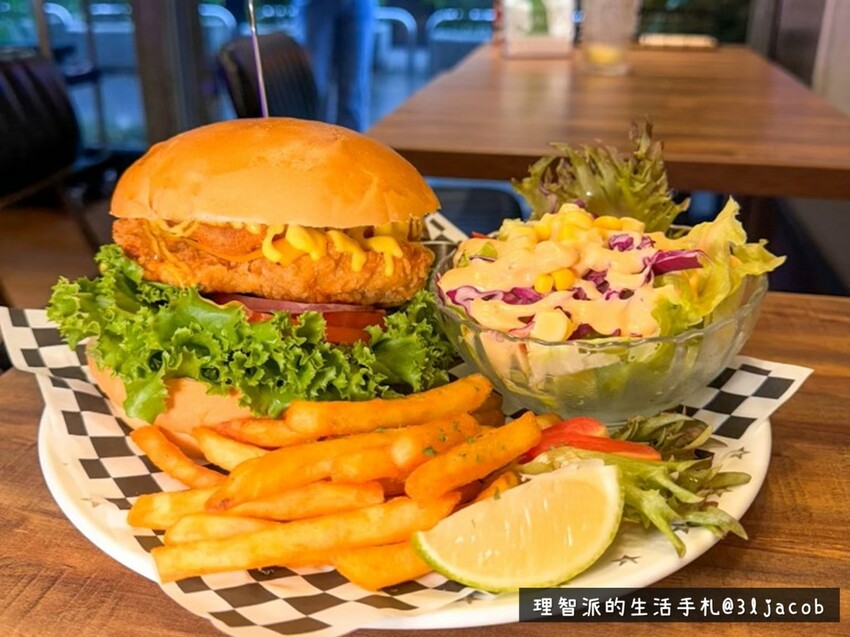 2023 最新 台北美式餐廳推薦》林斯漢堡(Lin’s Burger)信義店 一間主打美式漢堡、義大利麵、早午餐的台北聚餐餐廳推薦 - 理智派的生活手札