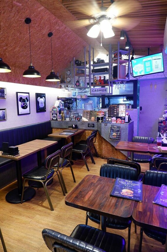 台北信義區美食推薦！林斯漢堡不只美式漢堡必吃，經典豬腳與早午餐拼盤。