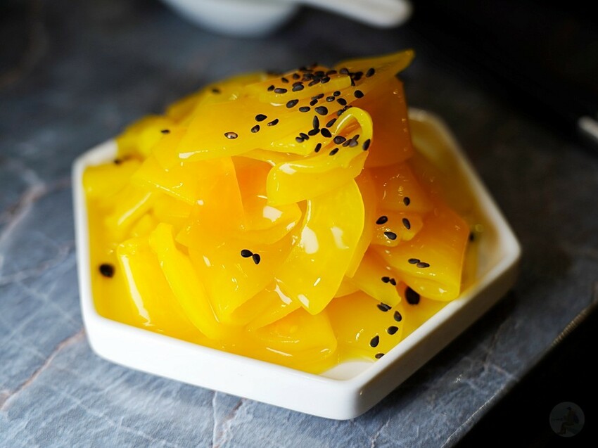 台南市善化區LA 墨川四川樟茶烤鴨 樟茶烤鴨必吃！台南烤鴨餐廳TOP首選｜2025台南聚餐推薦