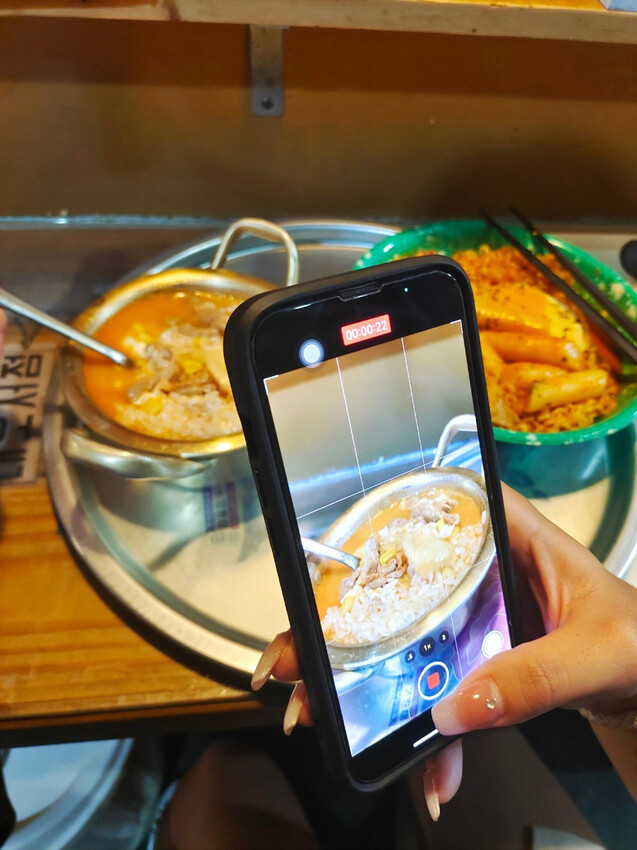 台南平價韓式小吃│韓湘辣炒年糕│銅板價50元起司湯飯│一個人