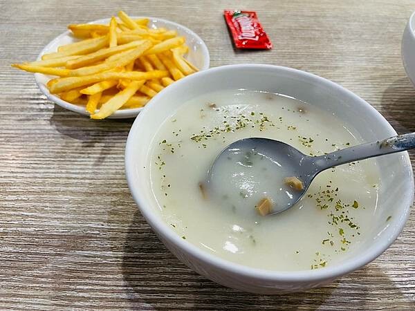 【不思義．義式廚房-平價高CP的小食堂】 飽足、夠味的平價義