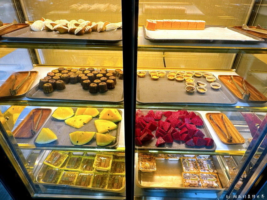 台中羊肉爐吃到飽，當月壽星只要500元，超過60種食材隨你吃，羊肋排、羊大骨、羊腳筋超驚艷