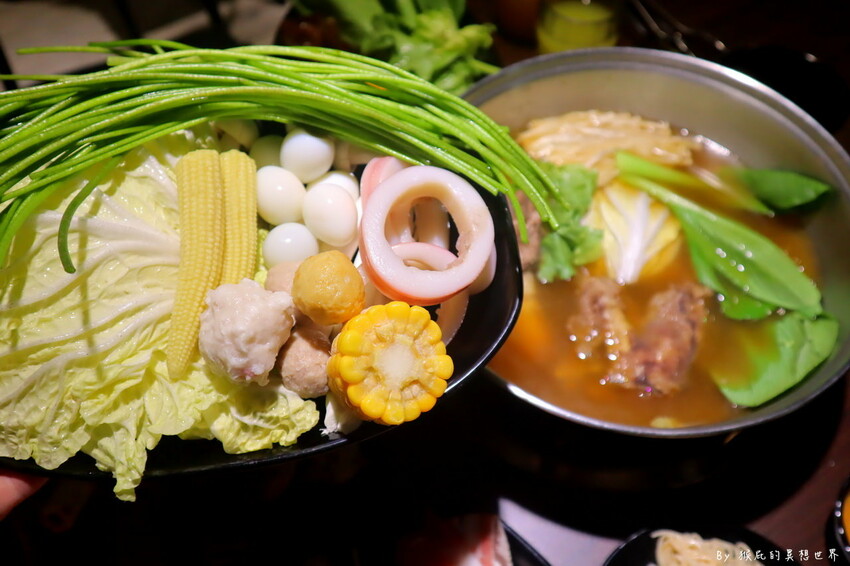 台中羊肉爐吃到飽，當月壽星只要500元，超過60種食材隨你吃，羊肋排、羊大骨、羊腳筋超驚艷