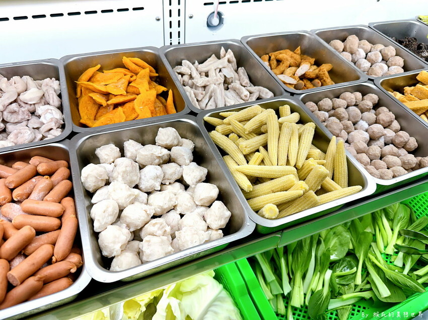 台中羊肉爐吃到飽，當月壽星只要500元，超過60種食材隨你吃，羊肋排、羊大骨、羊腳筋超驚艷