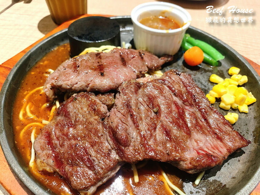 台中羊肉爐吃到飽，當月壽星只要500元，超過60種食材隨你吃，羊肋排、羊大骨、羊腳筋超驚艷