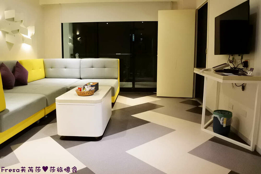 楠西景點│沁涼芒果冰咖啡「行動城堡二館－幸福芒果冰」豐盛水果餐「果農之家」國宴果乾伴手禮「玉井之門」