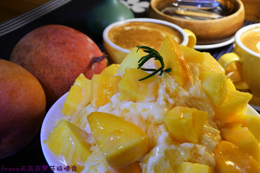 楠西景點│沁涼芒果冰咖啡「行動城堡二館－幸福芒果冰」豐盛水果餐「果農之家」國宴果乾伴手禮「玉井之門」