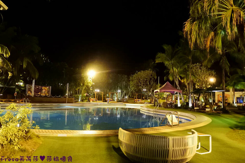 楠西景點│沁涼芒果冰咖啡「行動城堡二館－幸福芒果冰」豐盛水果餐「果農之家」國宴果乾伴手禮「玉井之門」