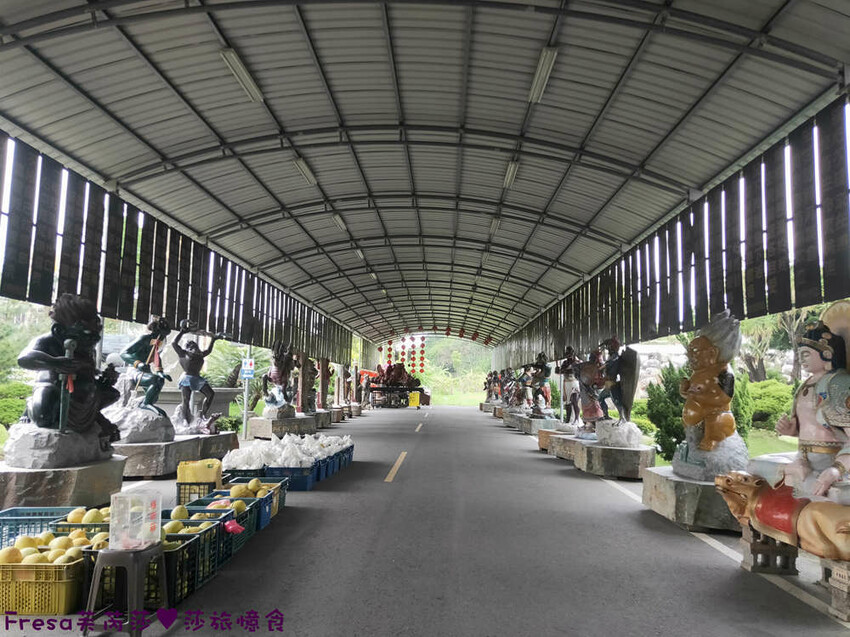 楠西景點│沁涼芒果冰咖啡「行動城堡二館－幸福芒果冰」豐盛水果餐「果農之家」國宴果乾伴手禮「玉井之門」