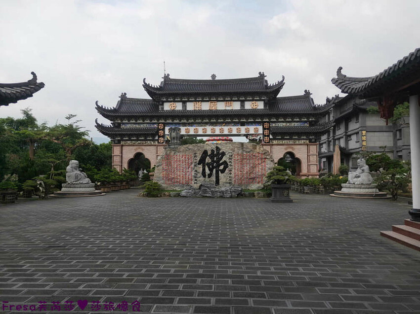 楠西景點│沁涼芒果冰咖啡「行動城堡二館－幸福芒果冰」豐盛水果餐「果農之家」國宴果乾伴手禮「玉井之門」