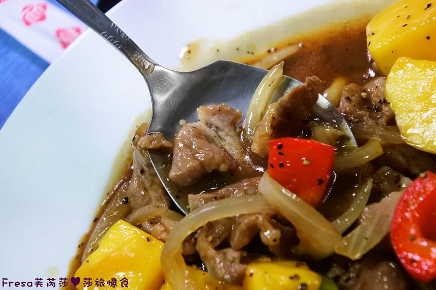 楠西景點│沁涼芒果冰咖啡「行動城堡二館－幸福芒果冰」豐盛水果餐「果農之家」國宴果乾伴手禮「玉井之門」