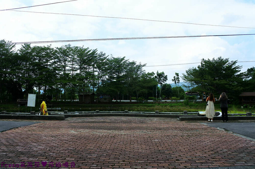 楠西景點│沁涼芒果冰咖啡「行動城堡二館－幸福芒果冰」豐盛水果餐「果農之家」國宴果乾伴手禮「玉井之門」