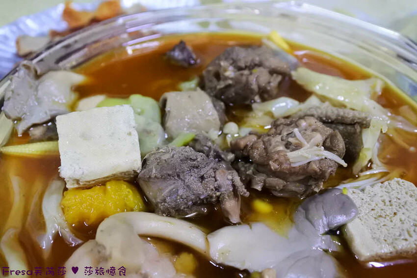嘉義市東區嘉義烤鴨【蔡氏鴨庒】蘭潭附近美食「一鴨三吃」片鴨醬炒＋薑母鴨！秋冬溫補滿料又暖心│限定外帶│東區美食
