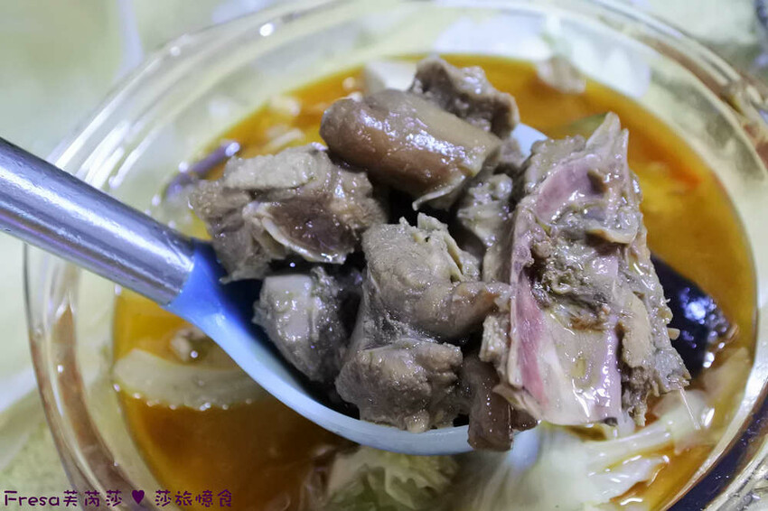 嘉義市東區嘉義烤鴨【蔡氏鴨庒】蘭潭附近美食「一鴨三吃」片鴨醬炒＋薑母鴨！秋冬溫補滿料又暖心│限定外帶│東區美食