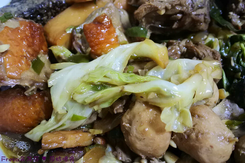 嘉義市東區嘉義烤鴨【蔡氏鴨庒】蘭潭附近美食「一鴨三吃」片鴨醬炒＋薑母鴨！秋冬溫補滿料又暖心│限定外帶│東區美食