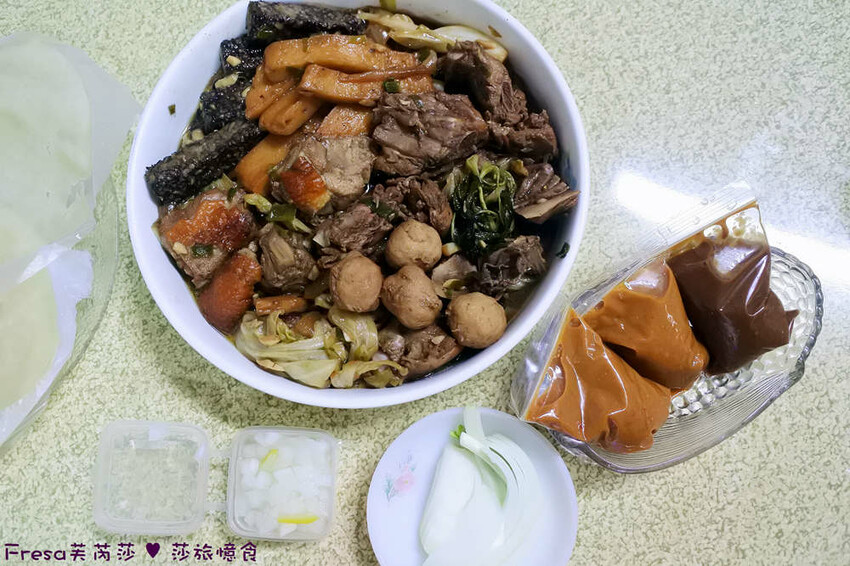 嘉義市東區嘉義烤鴨【蔡氏鴨庒】蘭潭附近美食「一鴨三吃」片鴨醬炒＋薑母鴨！秋冬溫補滿料又暖心│限定外帶│東區美食