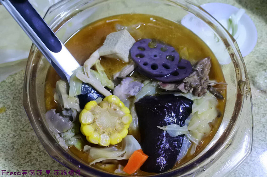 嘉義市東區嘉義烤鴨【蔡氏鴨庒】蘭潭附近美食「一鴨三吃」片鴨醬炒＋薑母鴨！秋冬溫補滿料又暖心│限定外帶│東區美食