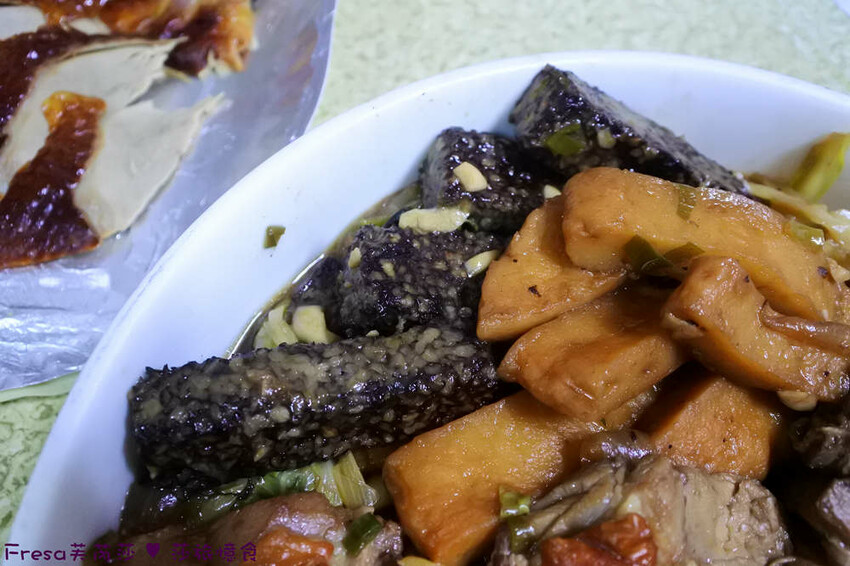 嘉義市東區嘉義烤鴨【蔡氏鴨庒】蘭潭附近美食「一鴨三吃」片鴨醬炒＋薑母鴨！秋冬溫補滿料又暖心│限定外帶│東區美食