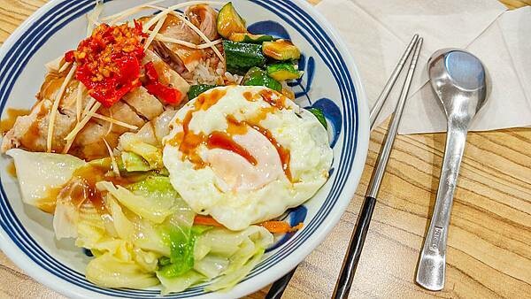 阿弟仔大腸麵線｜信義區百貨公司附近ＣＰ值最高最好吃的大腸麵線店