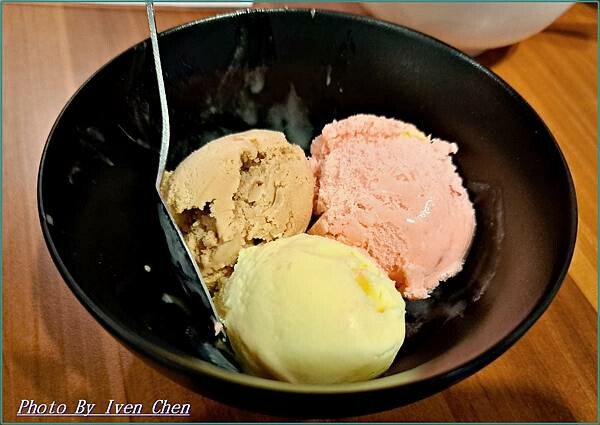 《林口牛排》  『炙り庵steak牛排-龜山長庚店』 Ive