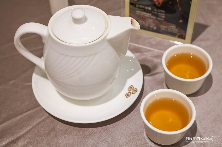 台北市中山區【中山區美食】晶粵軒烤鴨餐廳民權店，台北一鴨三吃推薦！