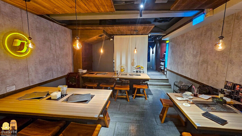 永和個人燒烤推薦!BEER KING全台首創月付399元就能天天啤酒喝到飽!近捷運頂溪站，肉質不差永和宵夜新選擇