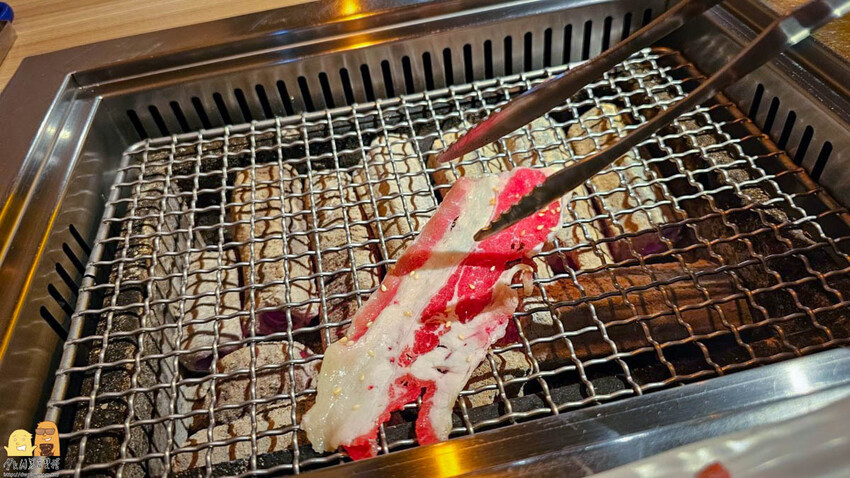 永和個人燒烤推薦!BEER KING全台首創月付399元就能天天啤酒喝到飽!近捷運頂溪站，肉質不差永和宵夜新選擇