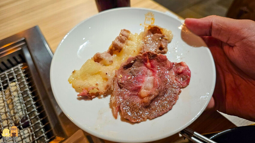 永和個人燒烤推薦!BEER KING全台首創月付399元就能天天啤酒喝到飽!近捷運頂溪站，肉質不差永和宵夜新選擇