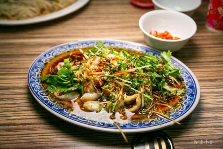 中壢清燉羊肉爐大推薦!這家廣興羊肉爐圍事超愛啊~下午四點半開賣還沒六點都停止外帶了,因為羊肉不夠了啦~ @圍事小哥的幸福相框