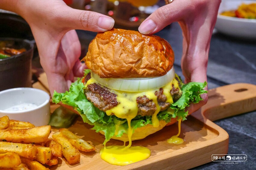 【東區酒吧餐廳】Mellow Bar & Restaurant，台北凌晨餐酒館推薦