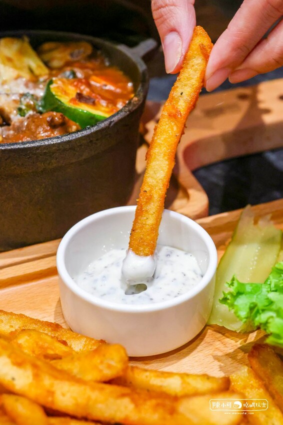 【東區酒吧餐廳】Mellow Bar & Restaurant，台北凌晨餐酒館推薦