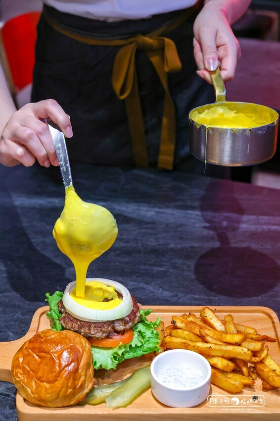 【東區酒吧餐廳】Mellow Bar & Restaurant，台北凌晨餐酒館推薦