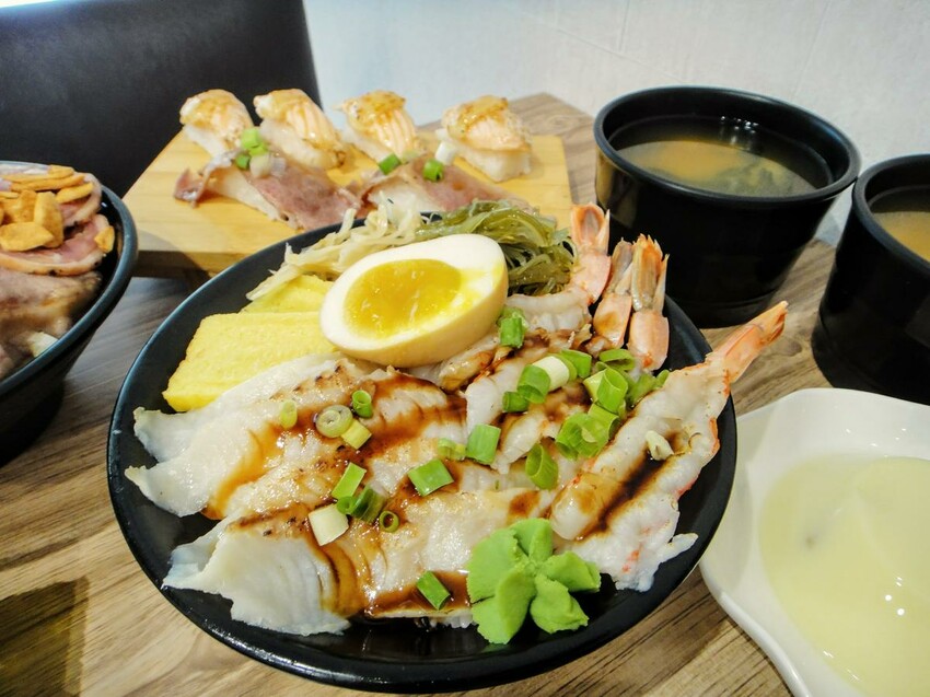 【美食】「柴吉壽司」壽司、生魚片、海鮮丼飯、手捲,三重日本料