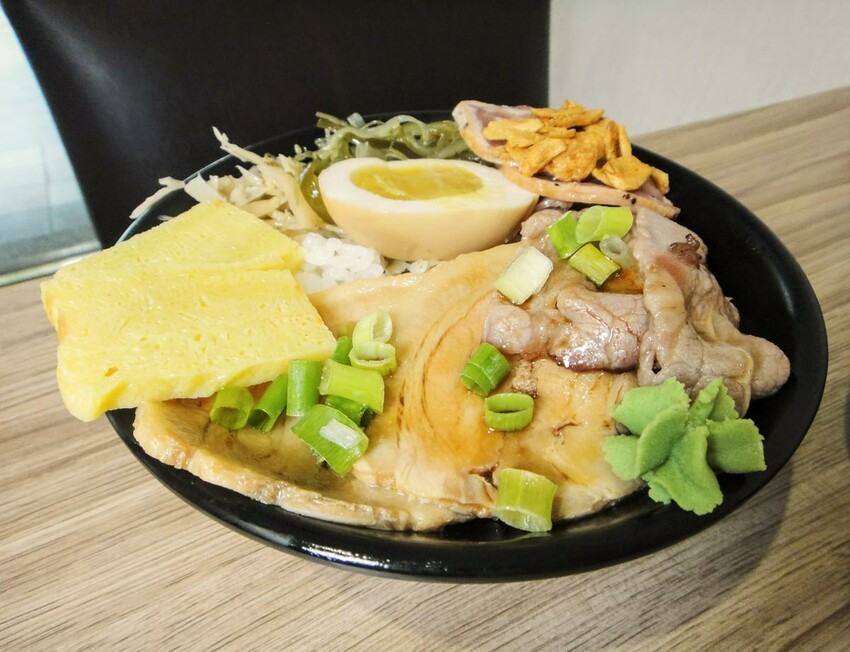【美食】「柴吉壽司」壽司、生魚片、海鮮丼飯、手捲,三重日本料