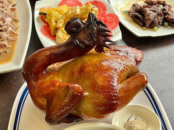 +(桃園熱炒)大龍城平價海鮮~無雷通通都好吃~豐盛桌菜只要5 +(桃園熱炒)大龍城平價海鮮~無雷通通都好吃~豐盛桌菜只要5